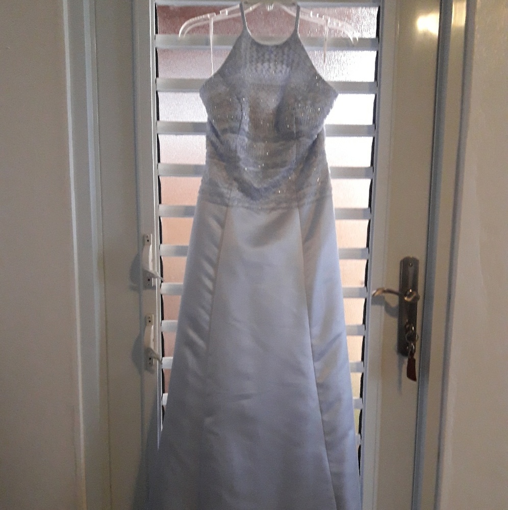 SALE🔥Beautiful holter dress for a wedding or prom